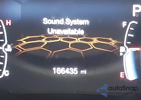 2019 Jeep Compass Latitude 4X4 z USA, uszkodzony, nr VIN 3C4NJDBB5KT593479